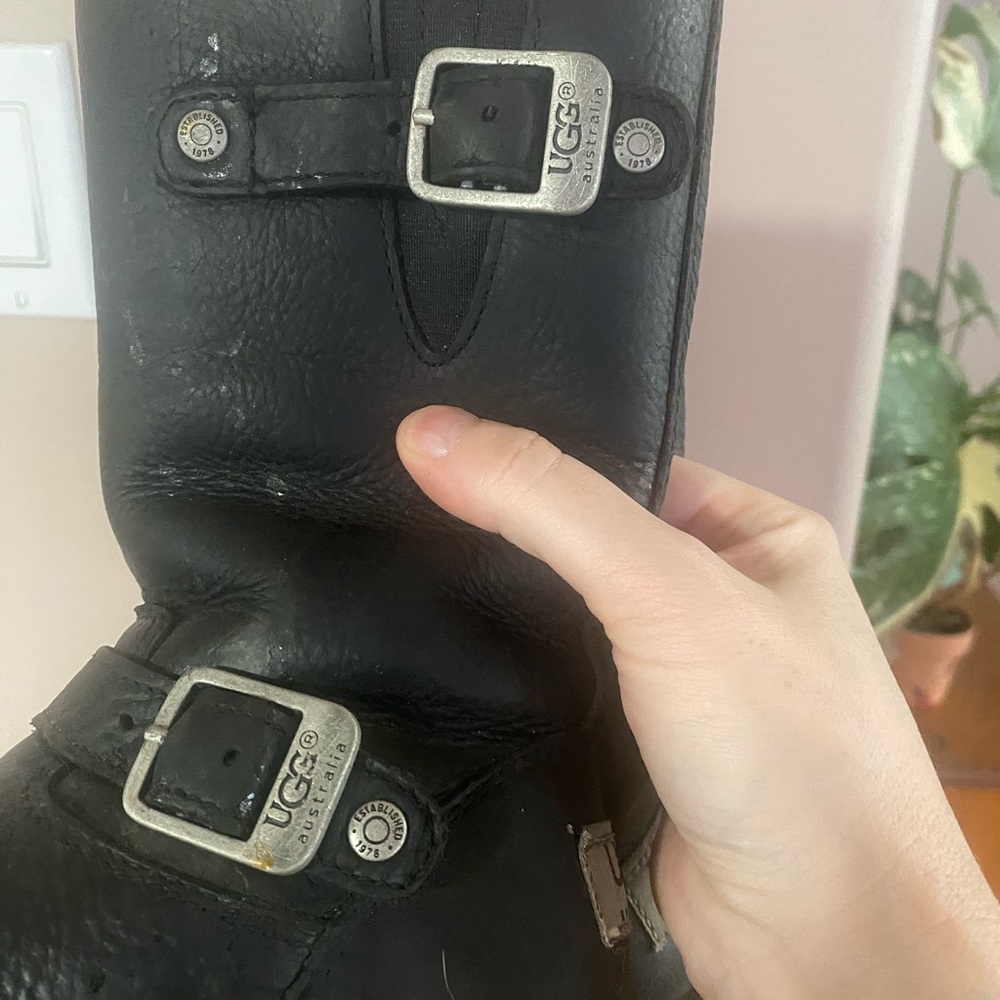 UGG Kids Black Leather Boots - Picture 3 of 4